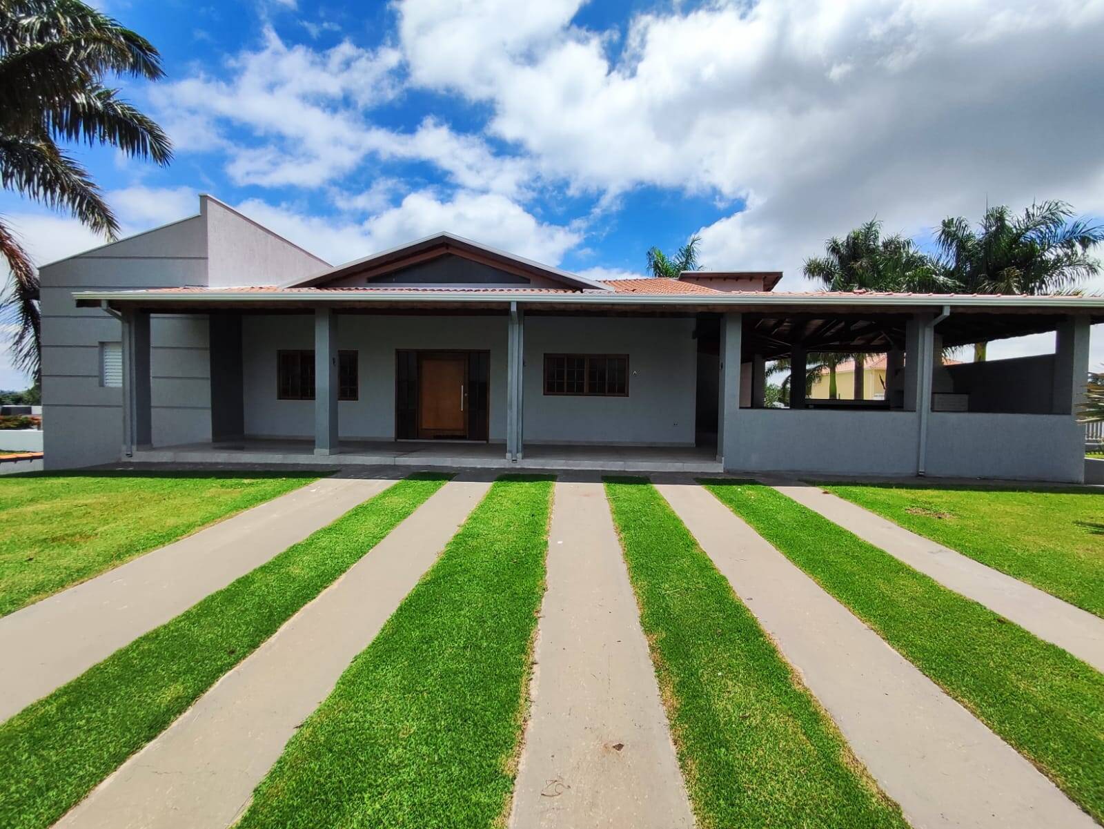 Casa de Condomínio à venda com 4 quartos, 900m² - Foto 1