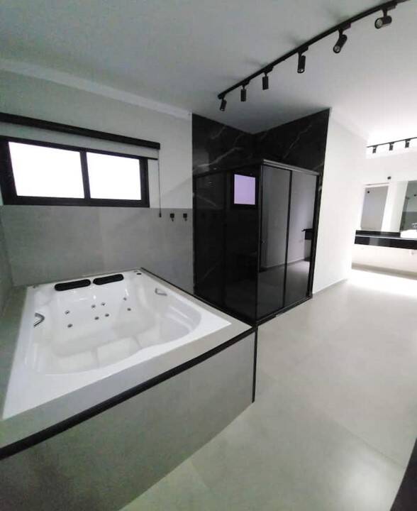 Sobrado à venda com 4 quartos, 250m² - Foto 15