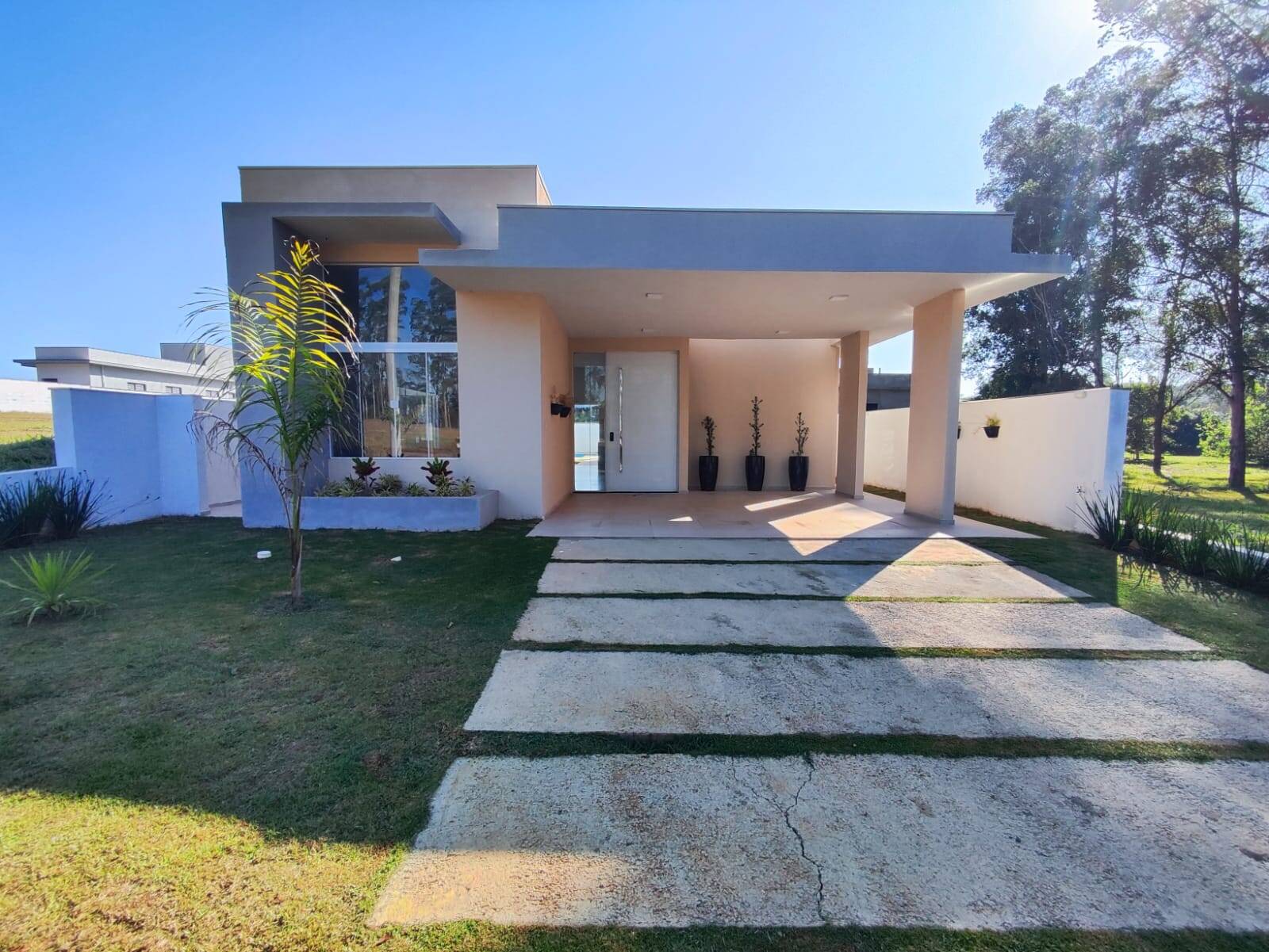 Casa de Condomínio à venda com 3 quartos, 450m² - Foto 3