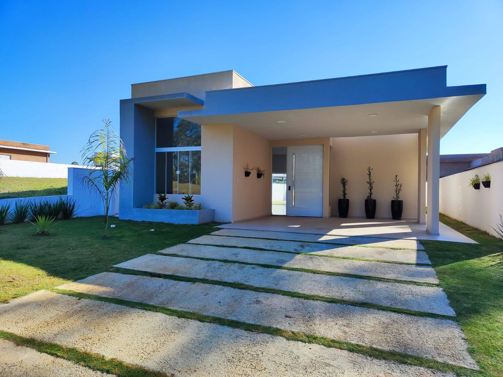 Casa de Condomínio à venda com 3 quartos, 450m² - Foto 4