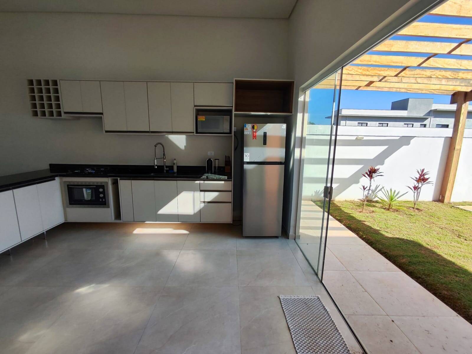 Casa de Condomínio à venda com 3 quartos, 450m² - Foto 23