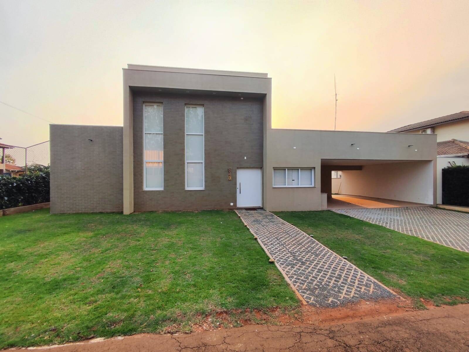 Casa de Condomínio à venda com 3 quartos, 1125m² - Foto 3