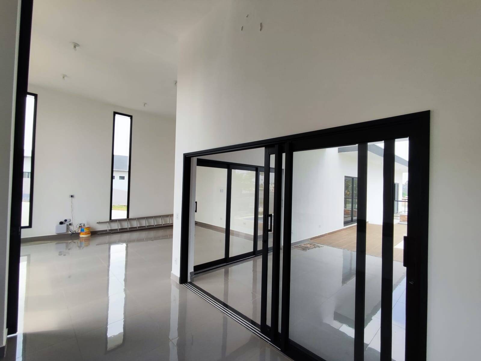 Casa de Condomínio à venda com 3 quartos, 432m² - Foto 9