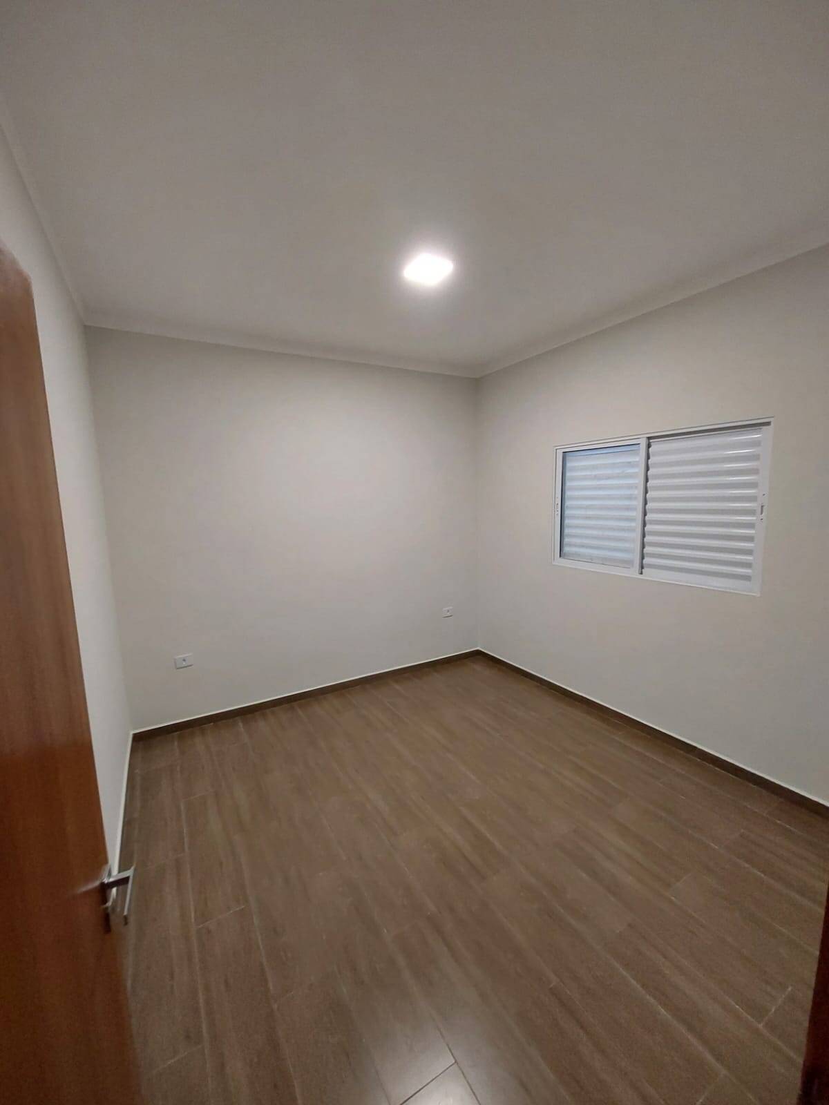 Casa à venda com 2 quartos, 200m² - Foto 11