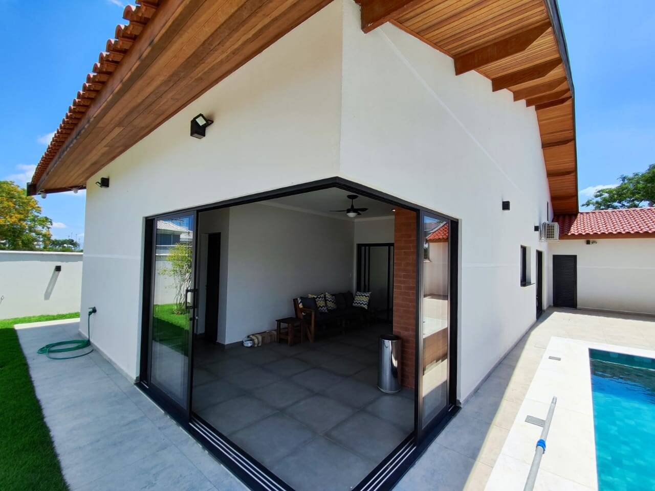 Casa de Condomínio à venda com 3 quartos, 450m² - Foto 26