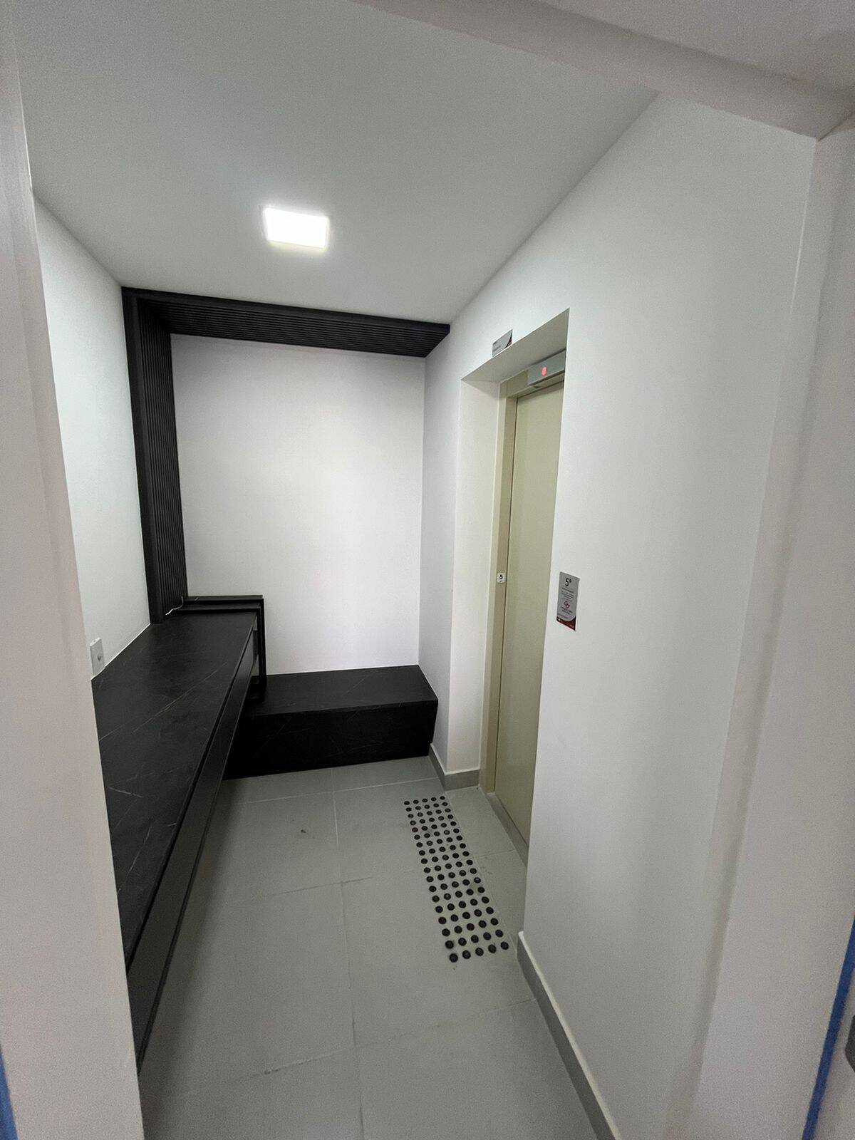 Apartamento à venda com 3 quartos, 121m² - Foto 12