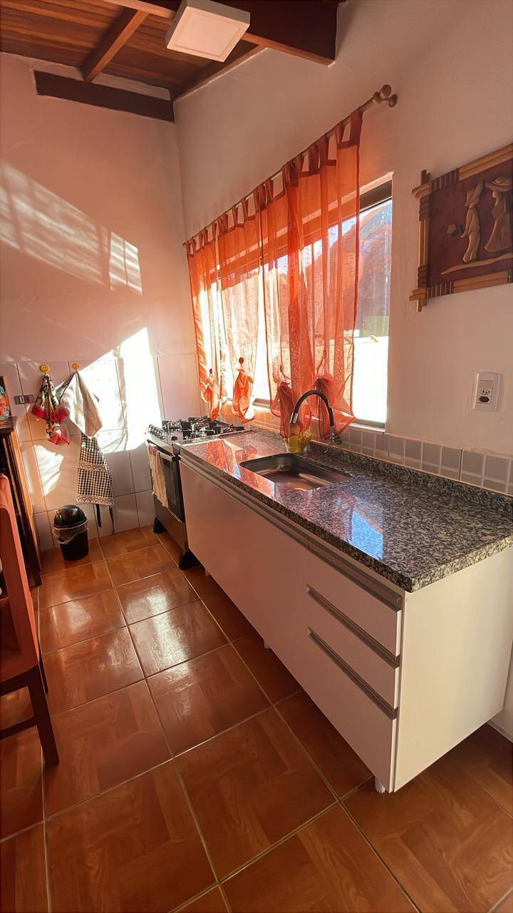 Casa de Condomínio à venda com 3 quartos, 450m² - Foto 17