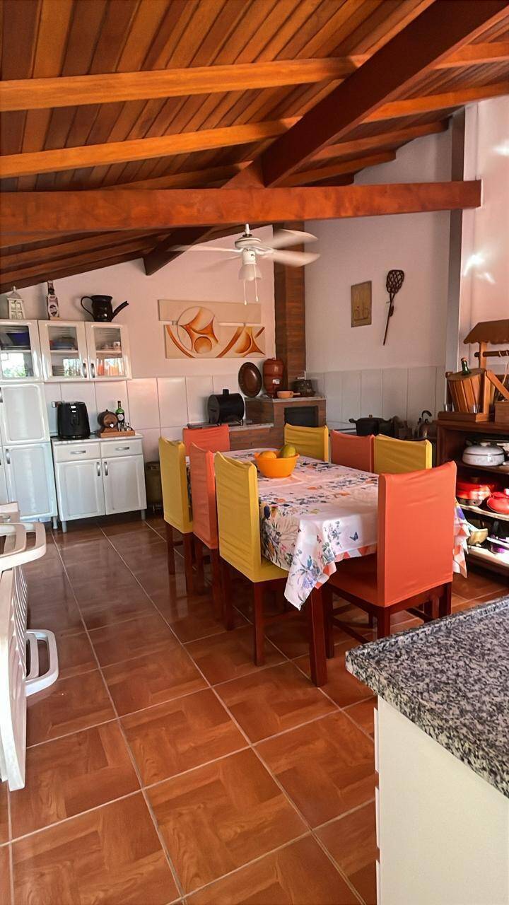 Casa de Condomínio à venda com 3 quartos, 450m² - Foto 18