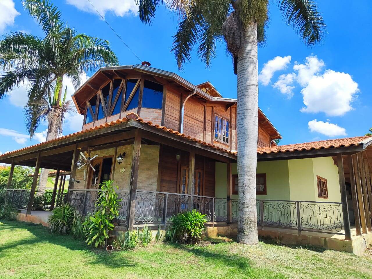 Casa de Condomínio à venda com 4 quartos, 2000m² - Foto 1