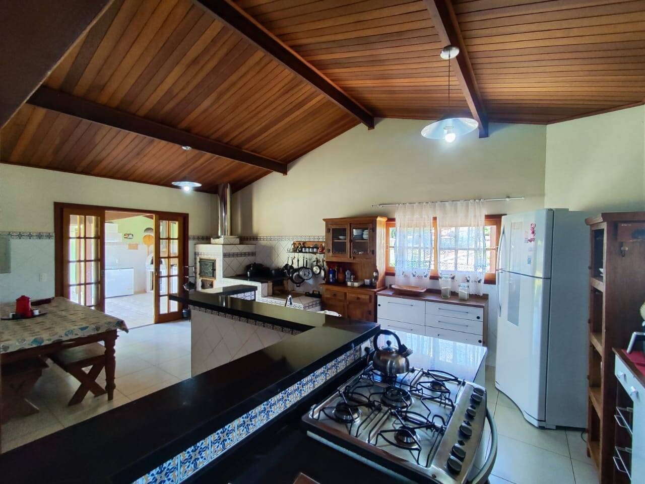 Casa de Condomínio à venda com 4 quartos, 2000m² - Foto 13