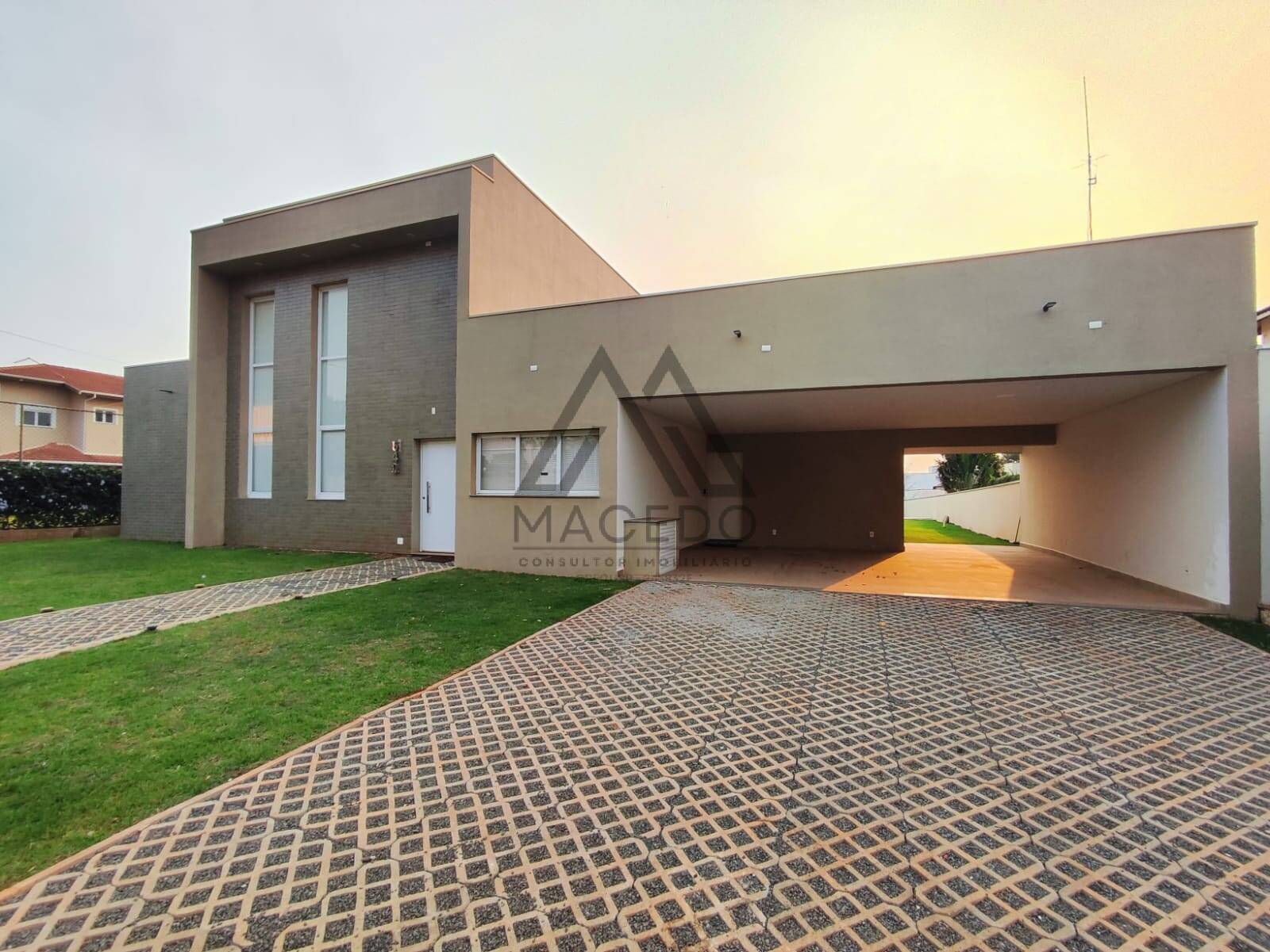 Casa de Condomínio à venda com 3 quartos, 1125m² - Foto 2