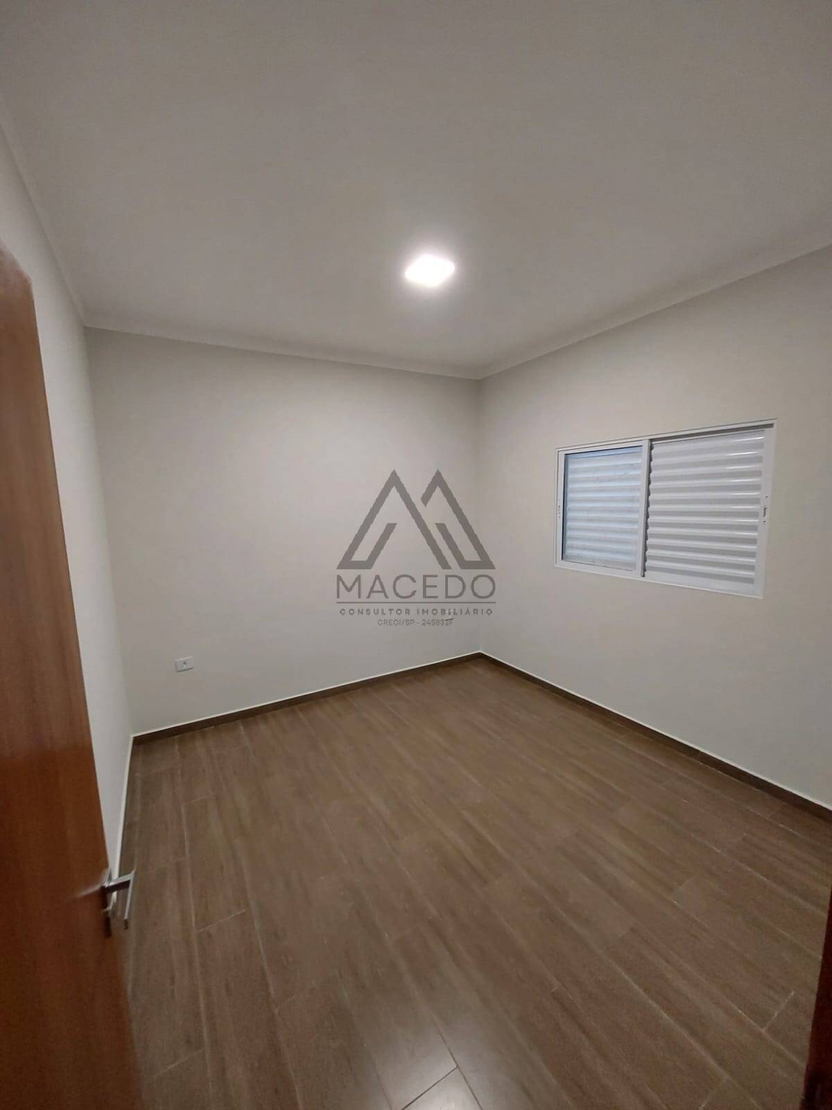 Casa à venda com 2 quartos, 200m² - Foto 11