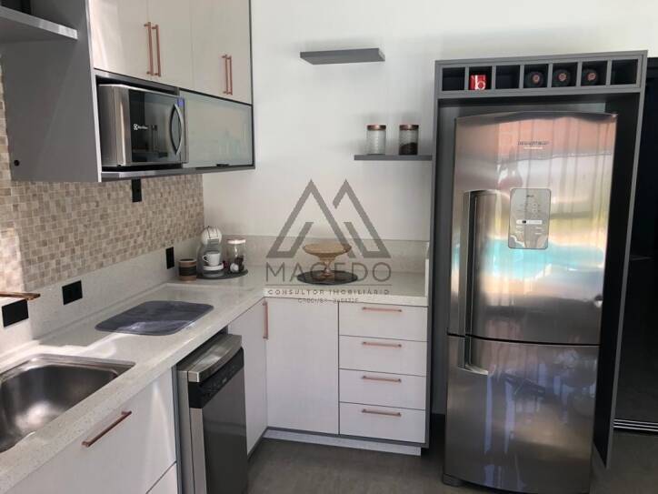 Sobrado à venda com 3 quartos, 200m² - Foto 17